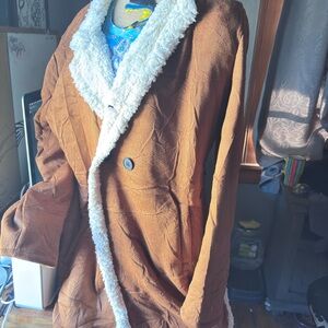 Elegant Brown Pea Coat with Cozy White Trim